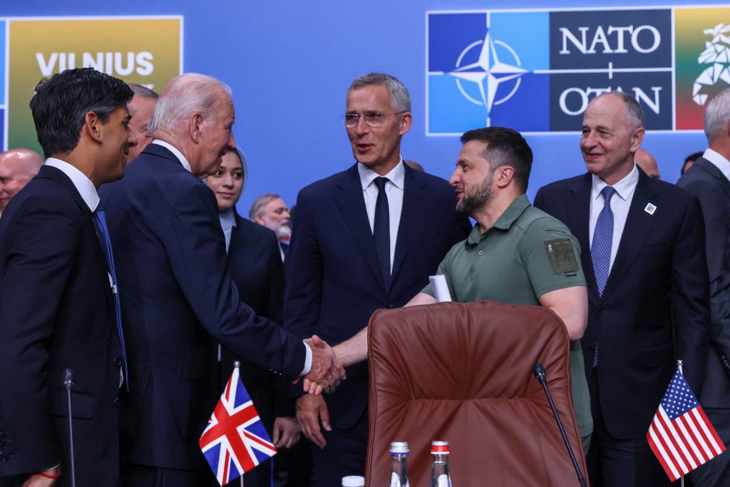 NATO summit in the eyes of media: from the slightest updates to critical articles and propagandist materials
